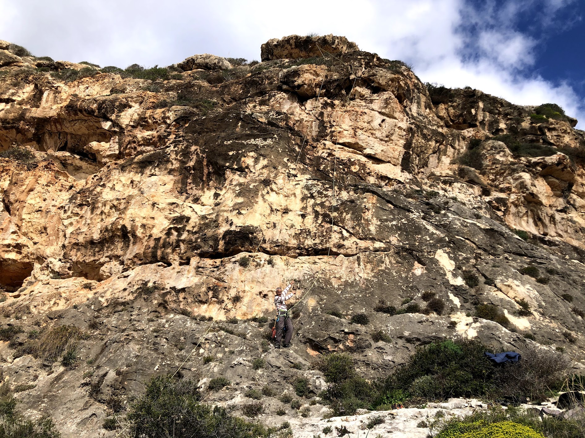 Quarry steps gets new lines and new Corona wall crag!