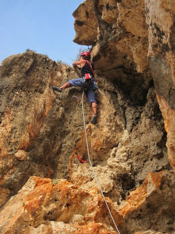 A great day out at Terry’s Cave – Ghar Lapsi