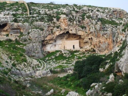 Temporary Ban on Climbing at Chapel Cave in Wied il-Għasel
