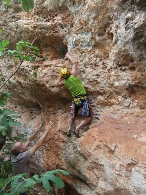 An Afternoon of Strenuous Effort in Marfa Ridge Cave